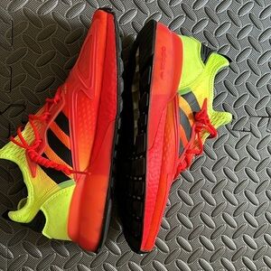 2020
ZX 2K Boost 'Solar green Red'
